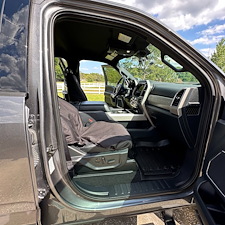 Does-Your-Truck-Still-Turn-Heads-or-Just-Haul-Dust-Ford-F-350-Detailed-in-Orlando-FL 29